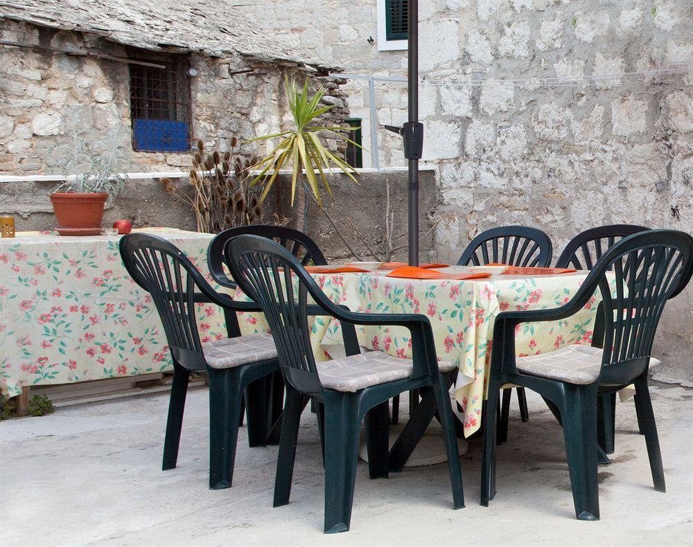 Central Old Town Rooms Сплит Екстериор снимка
